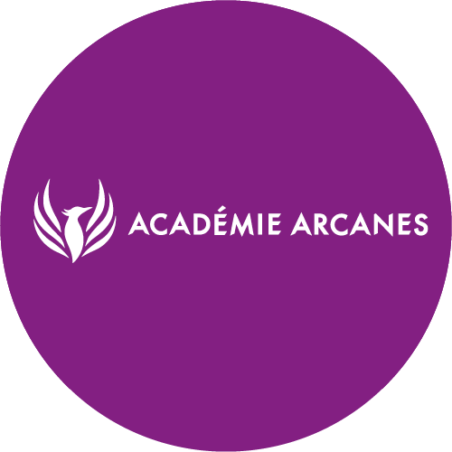 Logo Académie Arcanes blanc sur fond violet